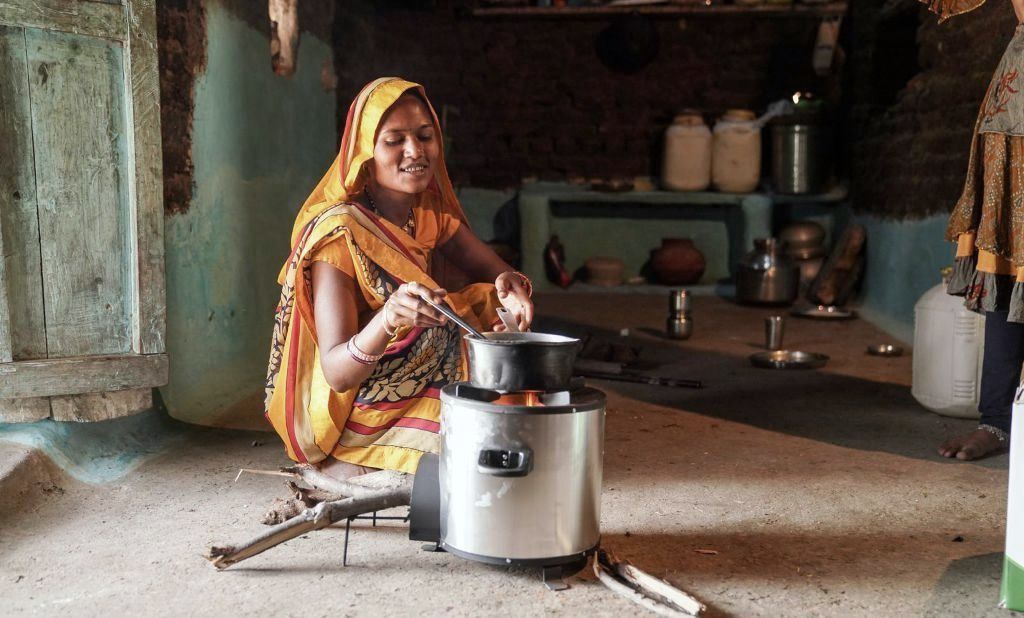 ADB and Greenway Grameen partner to distribute 1 million improved cookstoves in India
